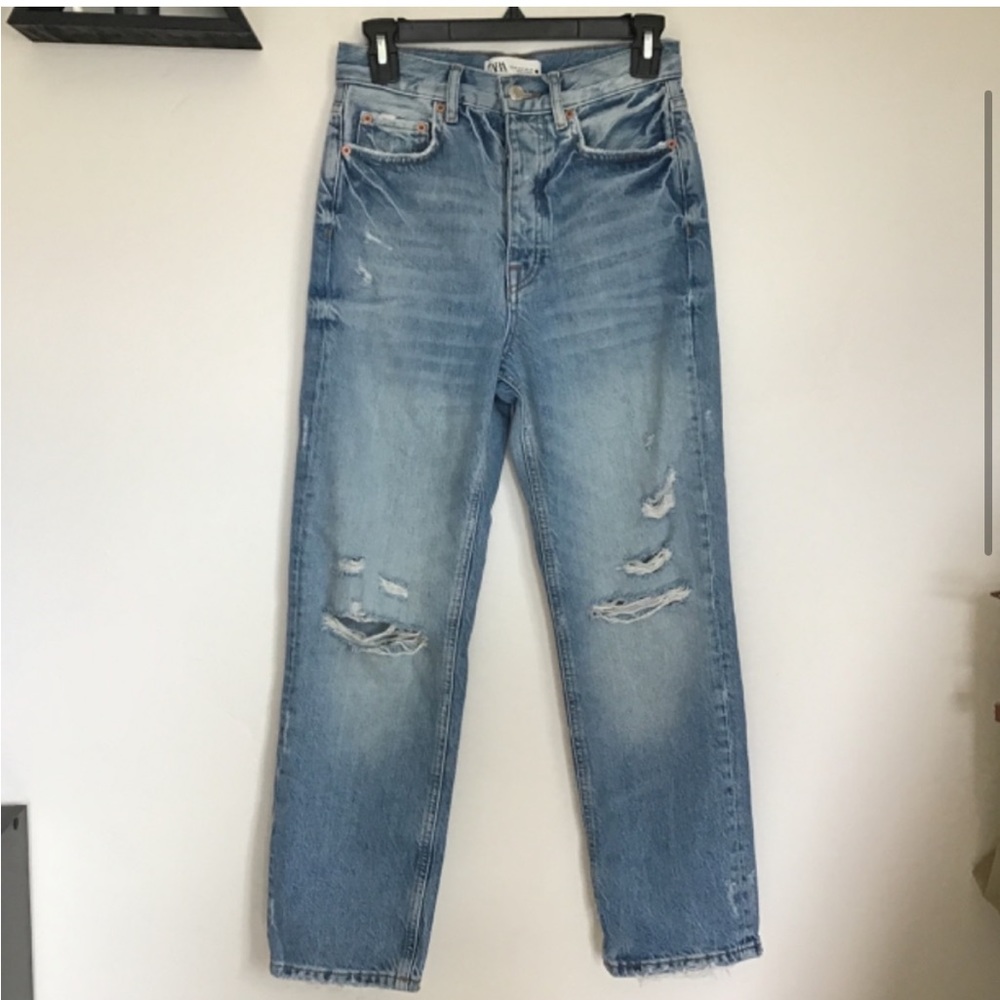 Zara Straight Leg Hi Rise Jeans - Size 4